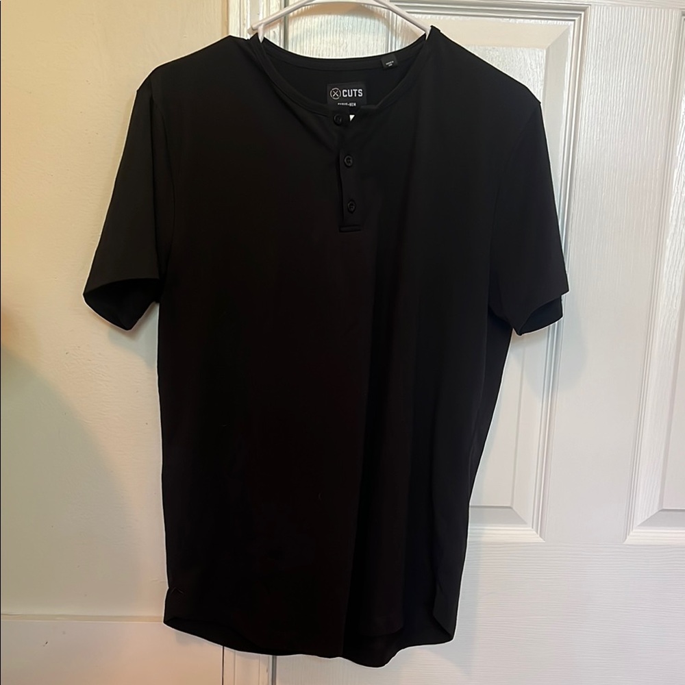 Men's Cuts Henley